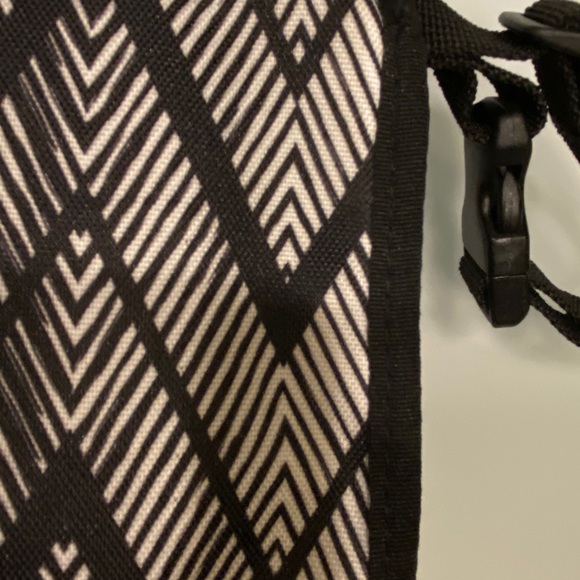 Skip Hop changing station - Picture 4 of 4